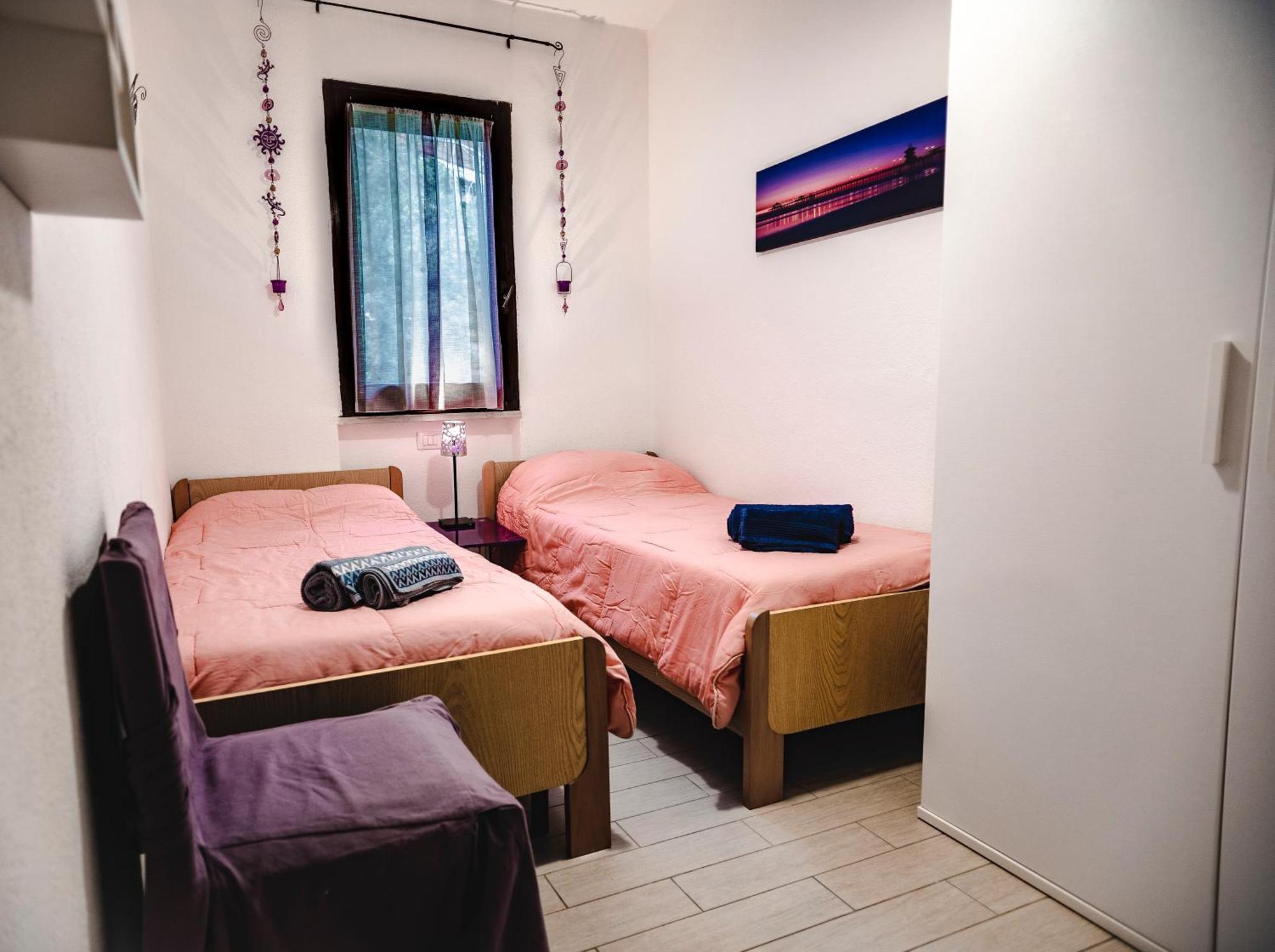 Purple House, 30M To Beach 풀라 외부 사진